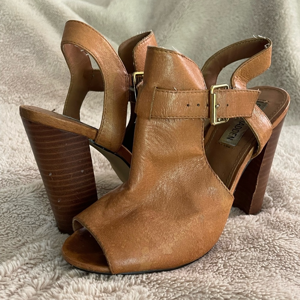 Steve Madden Peeptoe Ankle heels